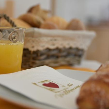 B&B 3 Cuori 普雷达佐 外观 照片